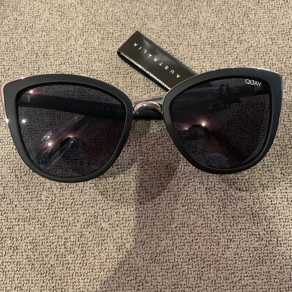 NWT Quay Sunglasses